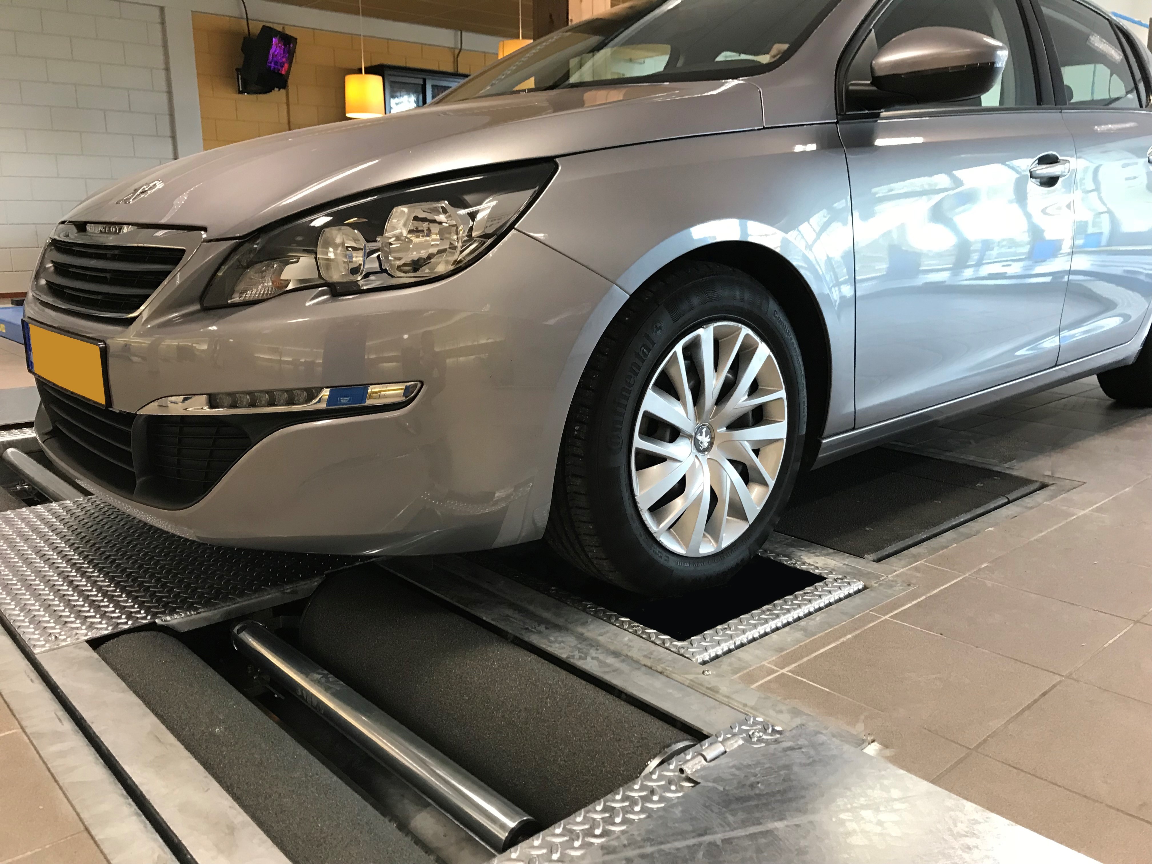 Remmentestbank met ondersteltester