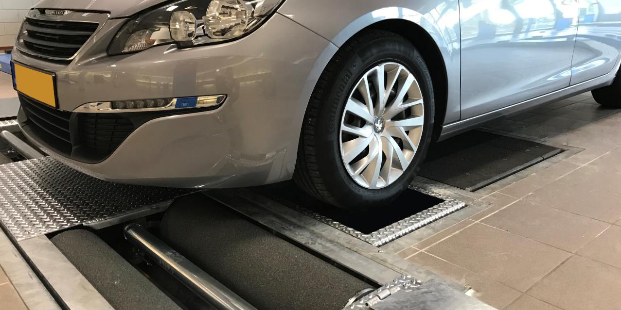 VLT remmentestbank met ondersteltester
